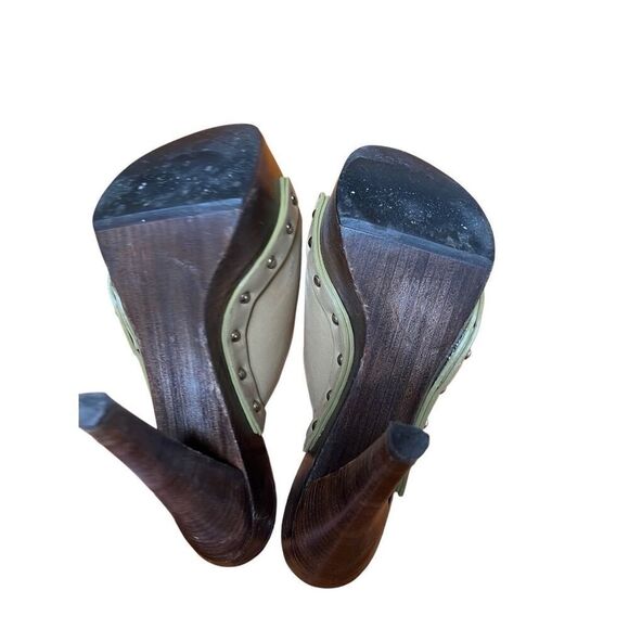 Burberry Olive Green Leather Gold Buckle Platform Stiletto Heels EU 39 US 8 - Picture 11 of 15